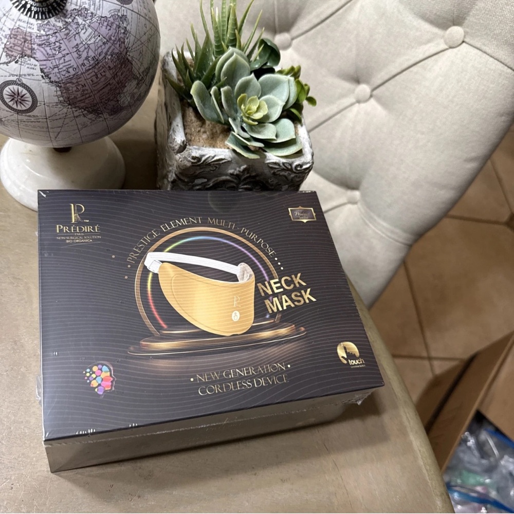 Predire Paris Luxury Limited Edition Prestige Element Neck Mask, Advanced LED
